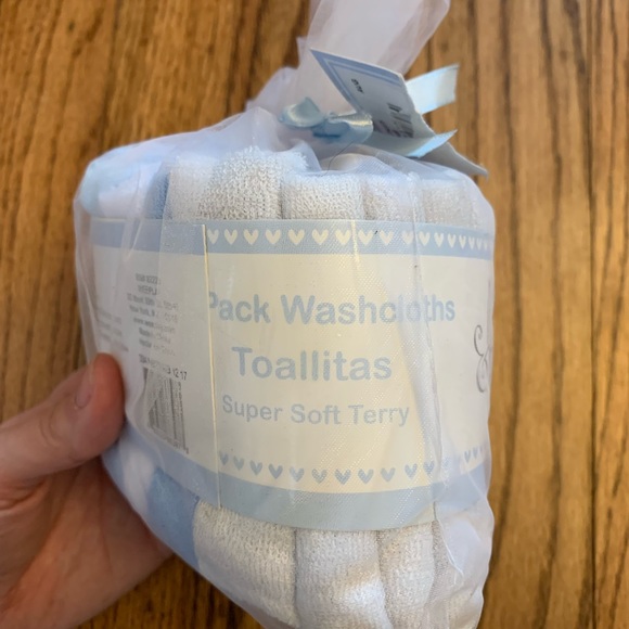 NWT Set of 24 Baby Washcloths - Picture 3 of 5